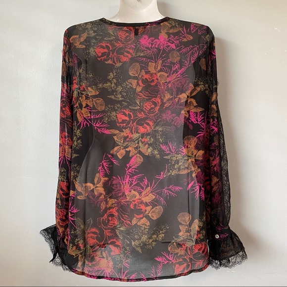 Floral Lace Blouse - Picture 5 of 10